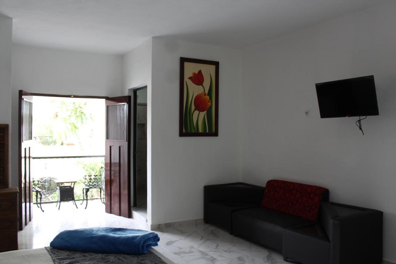 Hotel Casona Margot Valladolid  Exterior photo